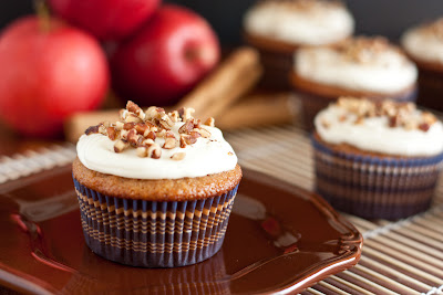 Applesauce Spice Cupcakes