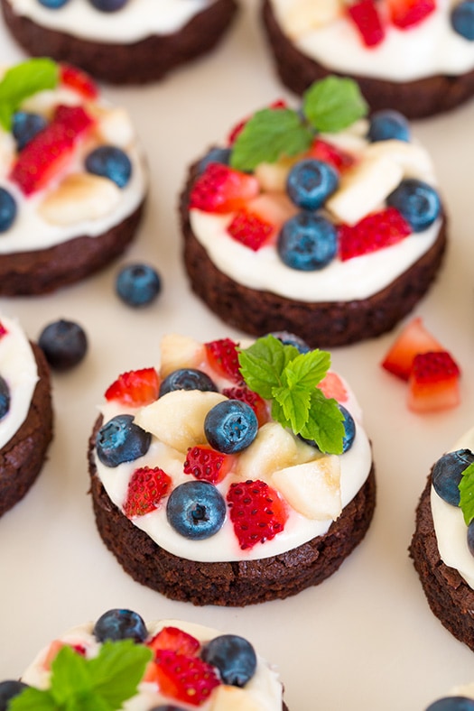 Mini Brownie Fruit Pizzas with Cream Cheese Frosting | Cooking Classy