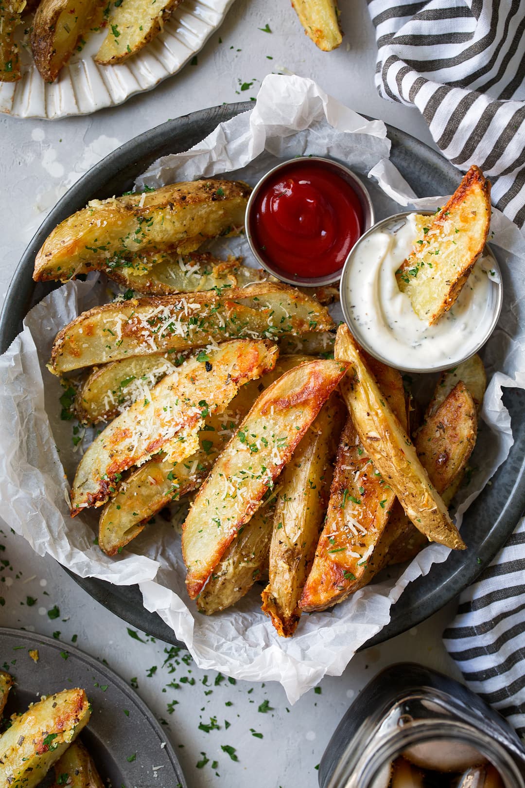 Baked Garlic Parmesan Potato Wedges
