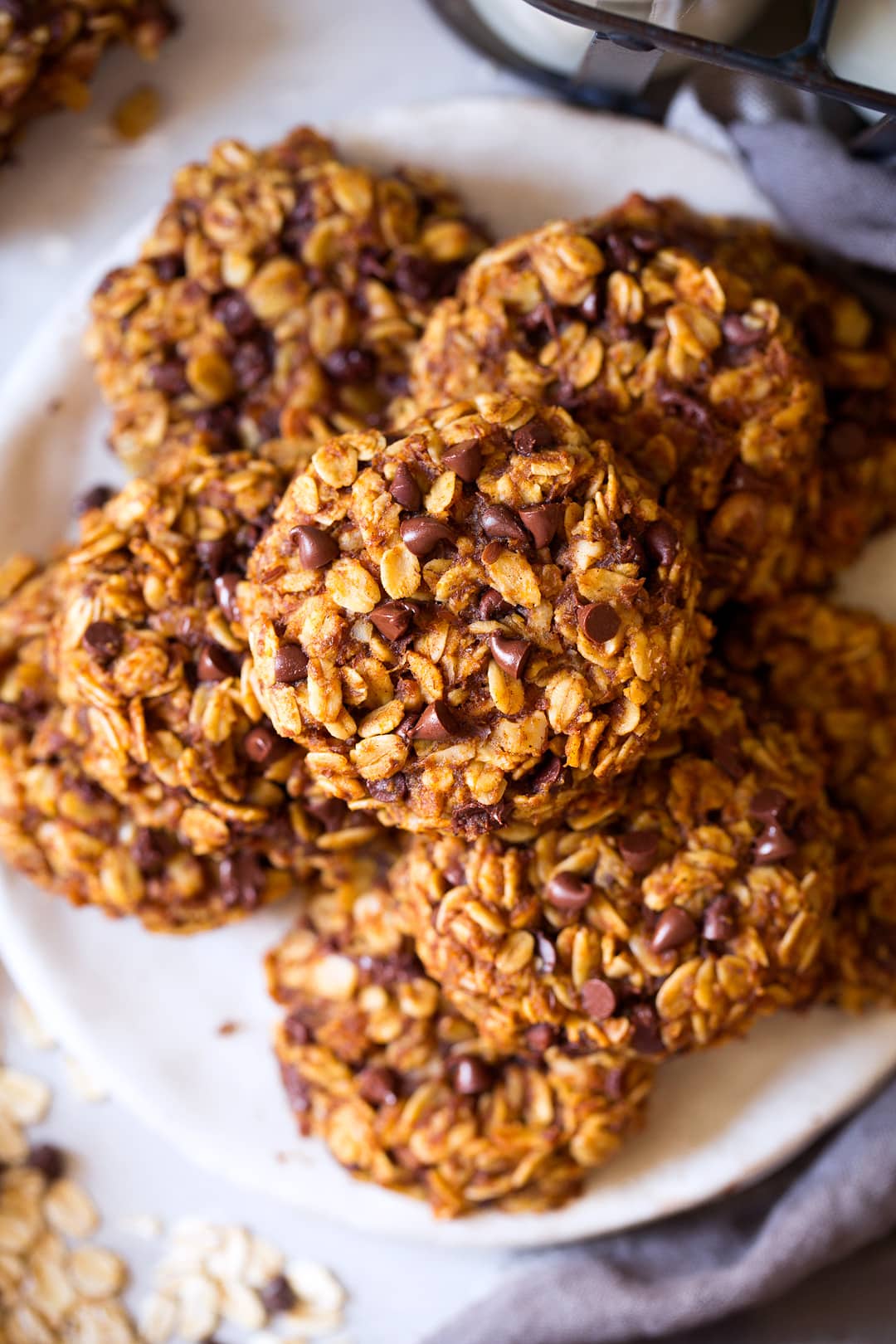 Pumpkin Oat Chocolate Chip Breakfast Cookies
