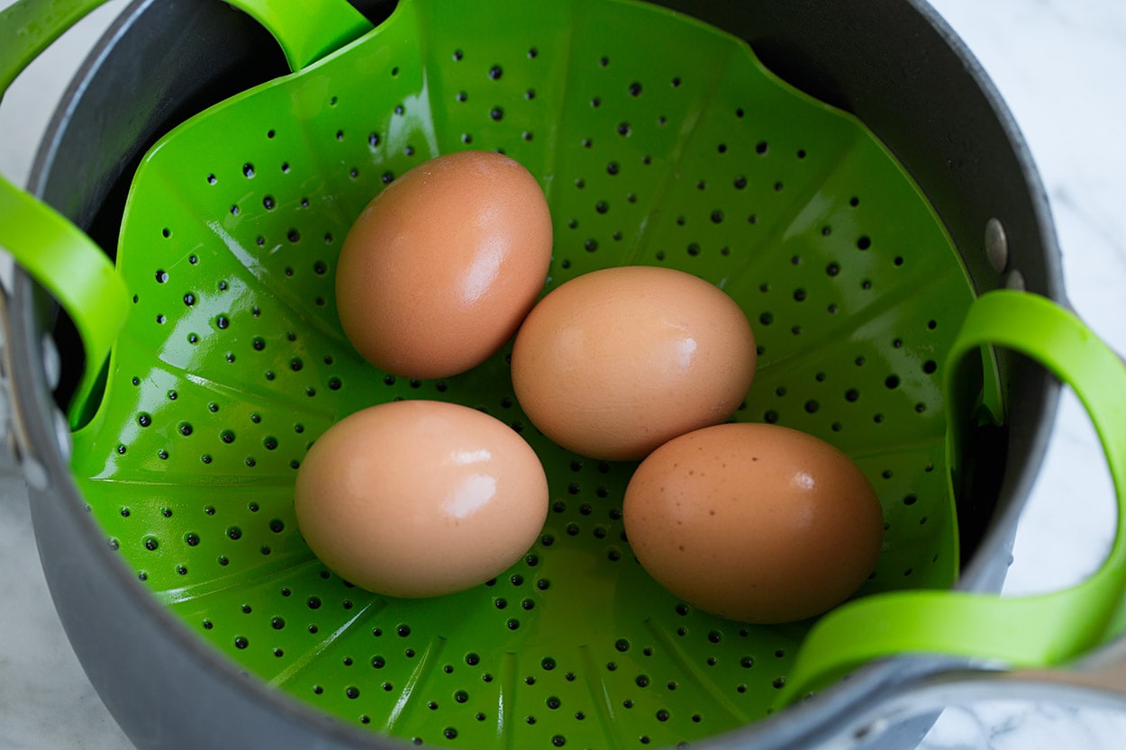 steamed eggs for potato salad in a collander