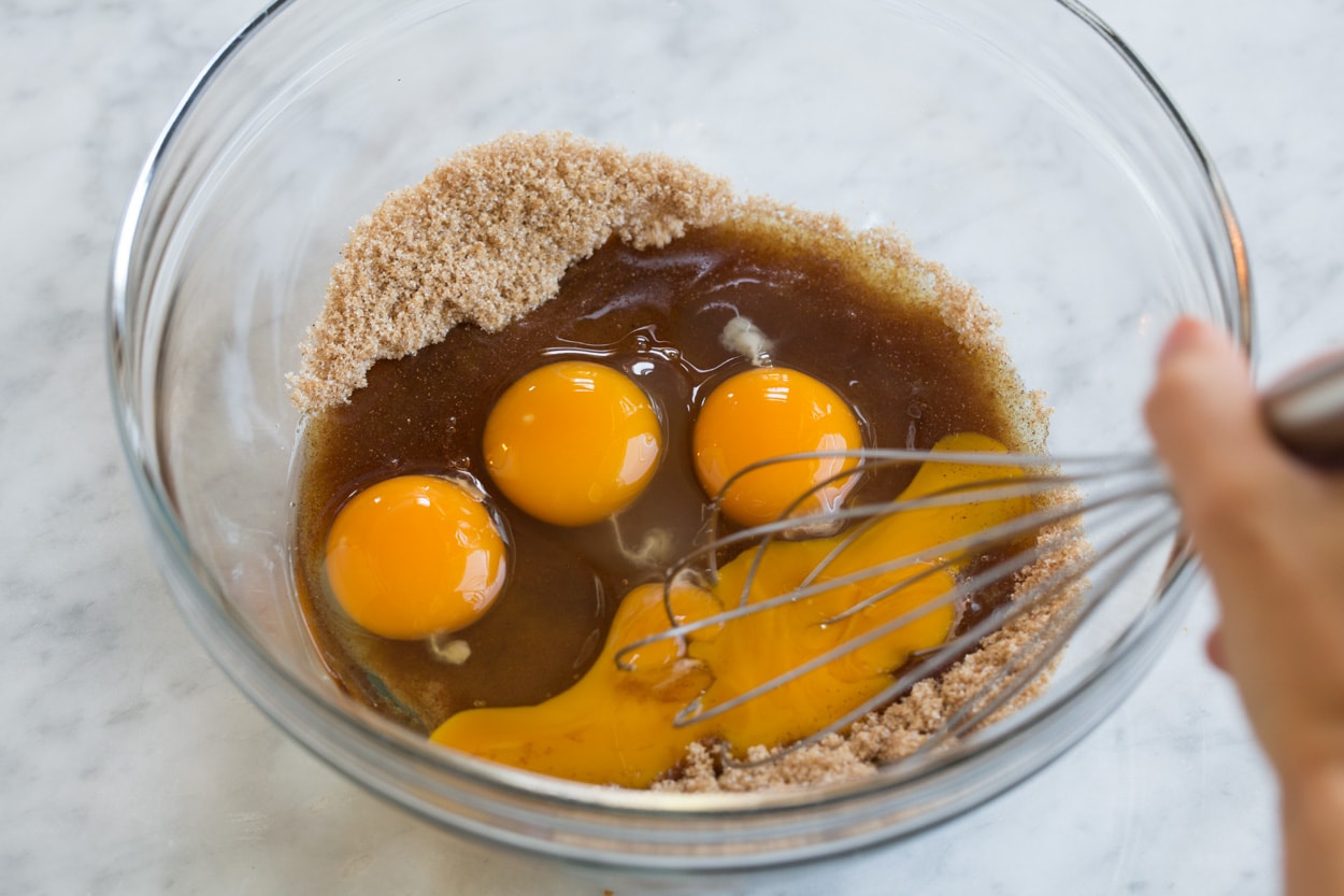 making bread pudding custard mixture