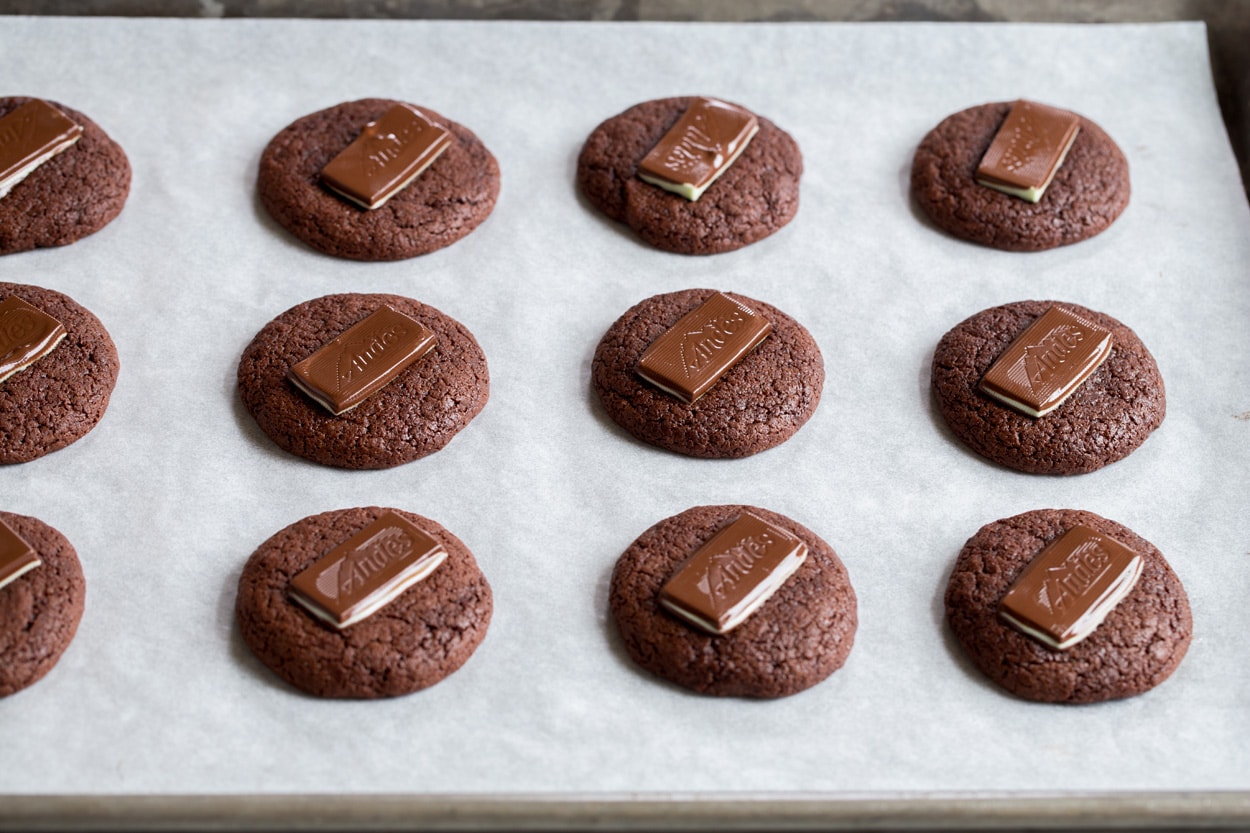 Showing how to make Andes Mint Cookies
