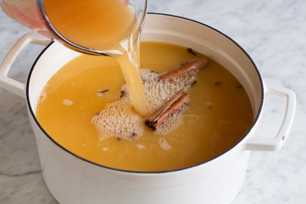 Wassail Warm Autumn Punch