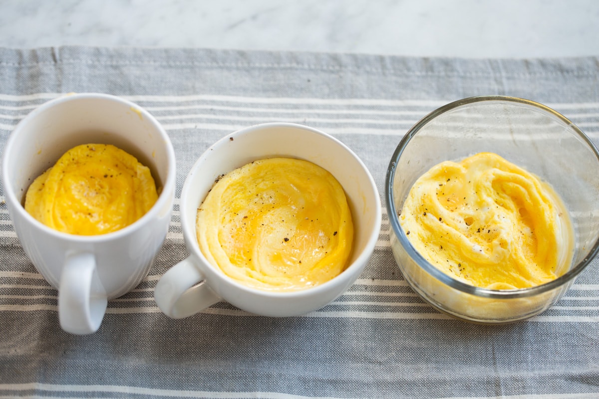 Microwave Eggs Microwave eggs in three types of dishes