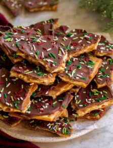 Christmas Crack layered on a serving plate.
