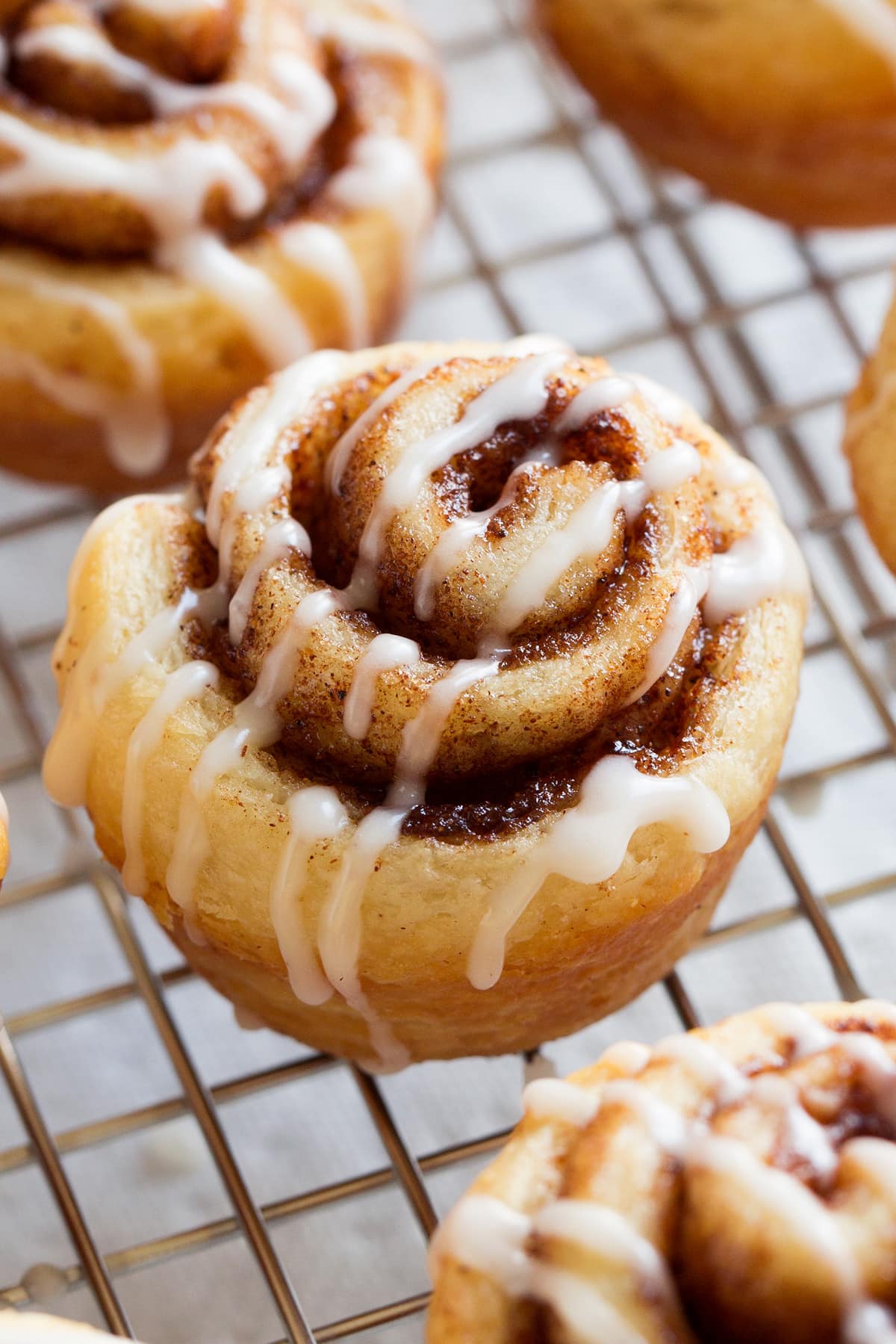 Easy Mini Cinnamon Rolls Image of mini cinnamon roll shown close up.