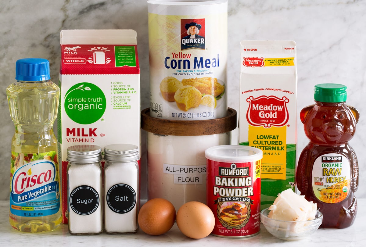 Hoecakes Ingredients needed for johnny cakes.