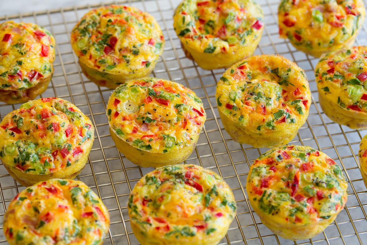 Egg Muffins Egg muffins on cooling rack.